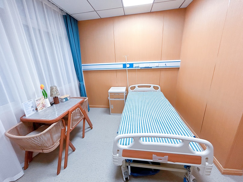 舒适现代风病房-整体环境